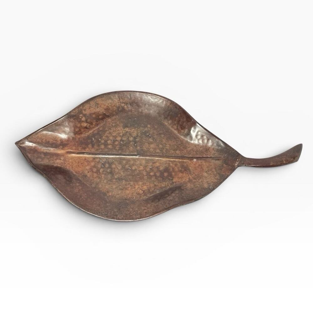Large Aged Copper-Style Hammered Metal Fall Leaf Shaped Decor Serving Tray 23”